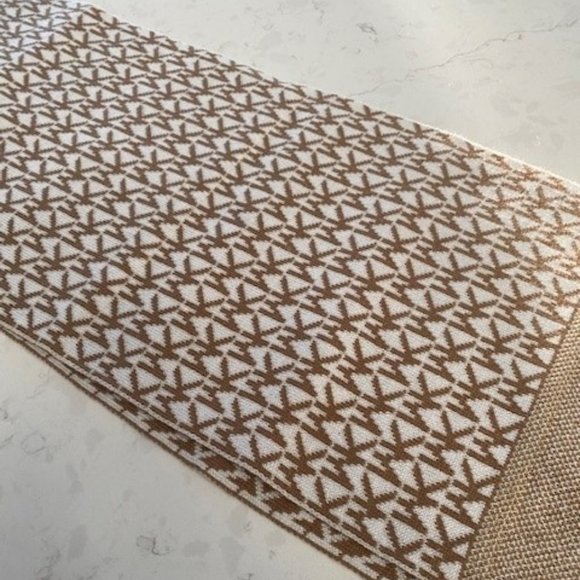 NWT Michael Kors Monogram Scarf - Picture 3 of 5